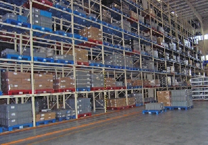 J-1 SOLID STACKING CONTAINER &nbsp;&nbsp;PLASTIC BOXES
