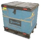 UB376P USED SLEEVED CONTAINER&nbsp;&nbsp;Collapsible Boxlite™ sleeved container. Heavy duty plastic base and lid. 10mm
thick reinforced cardboard sleeve. Half drop gate access on both long
dimensions. Well used but generally good condition. Small number of units
may be missing the top of the half gate.
PALLET