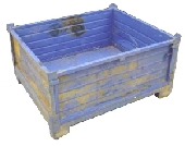 UB372P/1 USED COLLAPSIBLE BOX PALLET&nbsp;&nbsp;Collapsible heavy duty steel box pallet with corrugated steel sides and base.
No gate access. Heavy duty construction. Paint finish with some surface rust.
Very strong and sound.