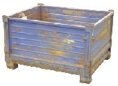 UB372P&nbsp;&nbsp;Collapsible steel Box Pallet with sheet steel sides and base. No gate
access. 125mm ground clearance. Paint finish with some surface rust.