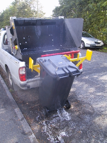 BIN CLEAN&nbsp;&nbsp;Bins Clean
